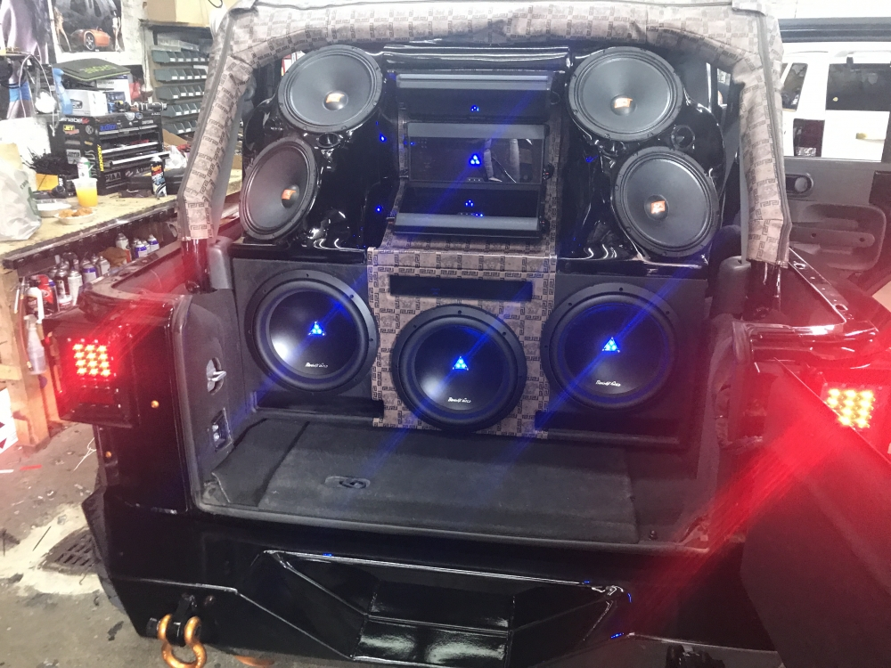 Philadelphia Car Audio & Video High End Car Stereos & Alarms